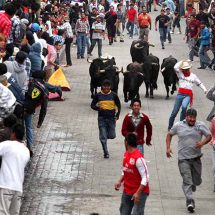 La Huamantlada, ¡corre que viene el toro!